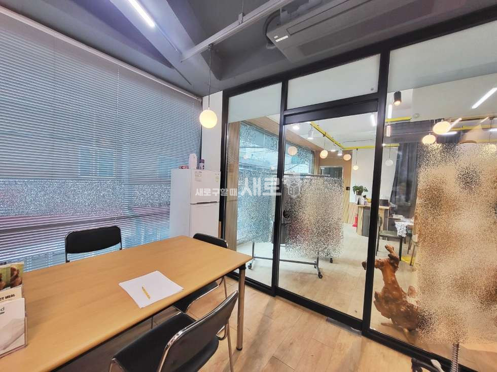 서울 강남구 역삼동 v 통창 채광Good v 노출천장 v 룸 2 v 주차 v 월세 매물번호 13693 사진 6