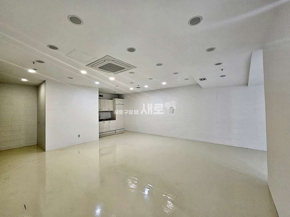 서울 강남구 논현동 학동역 언주역 더블역세권 복층 인테리어 사무실 월세 매물번호 14964 사진 2