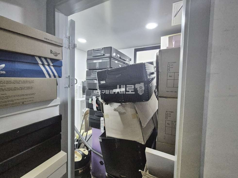 서울 강남구 논현동 모던한 느낌의 룸3개 사무실 월세 매물번호 14969 사진 7