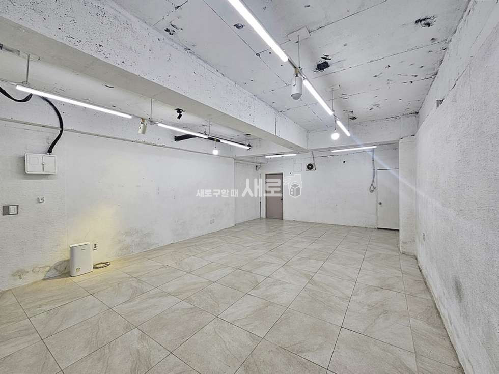 서울 강남구 논현동 신논현역 역세권 무권리 가성비 사무실 월세 매물번호 14965 사진 1