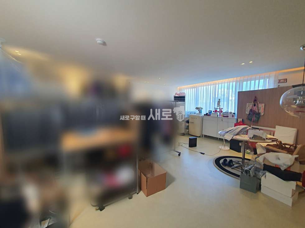 서울 서초구 잠원동 신사역[실사진O] 평수대비 초 가성비 사무실 | 반듯한 사각형 구조 | 빠른 입주 가능 월세 매물번호 15182 사진 1