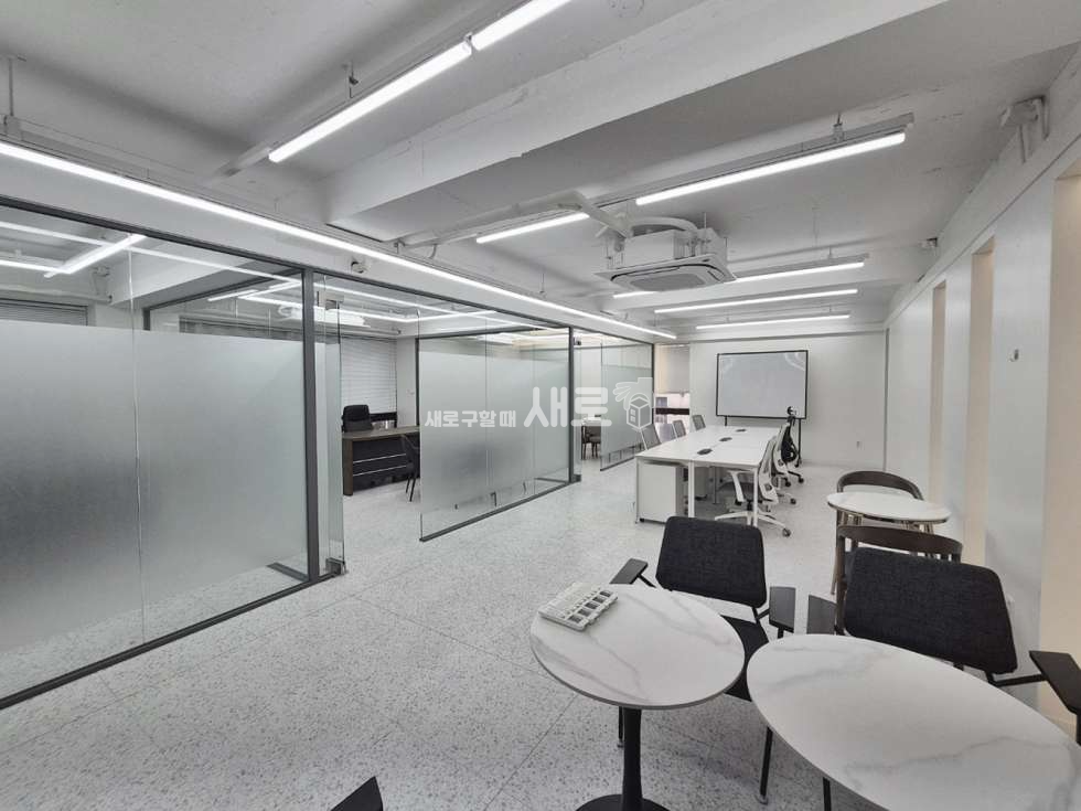 서울 강남구 신사동 실사진O 인테리어 및 컨디션 최상! 몸만 들어오면 되는 룸4 사무실 월세 매물번호 15328 사진 4