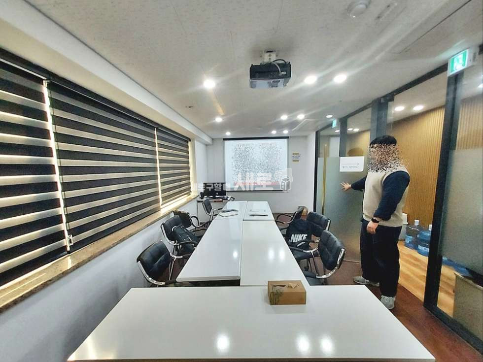 서울 강남구 논현동 선정릉역 초역세권, 입지 좋음, 룸4개로 공간활용도 GOOD !! 월세 매물번호 15434 사진 1