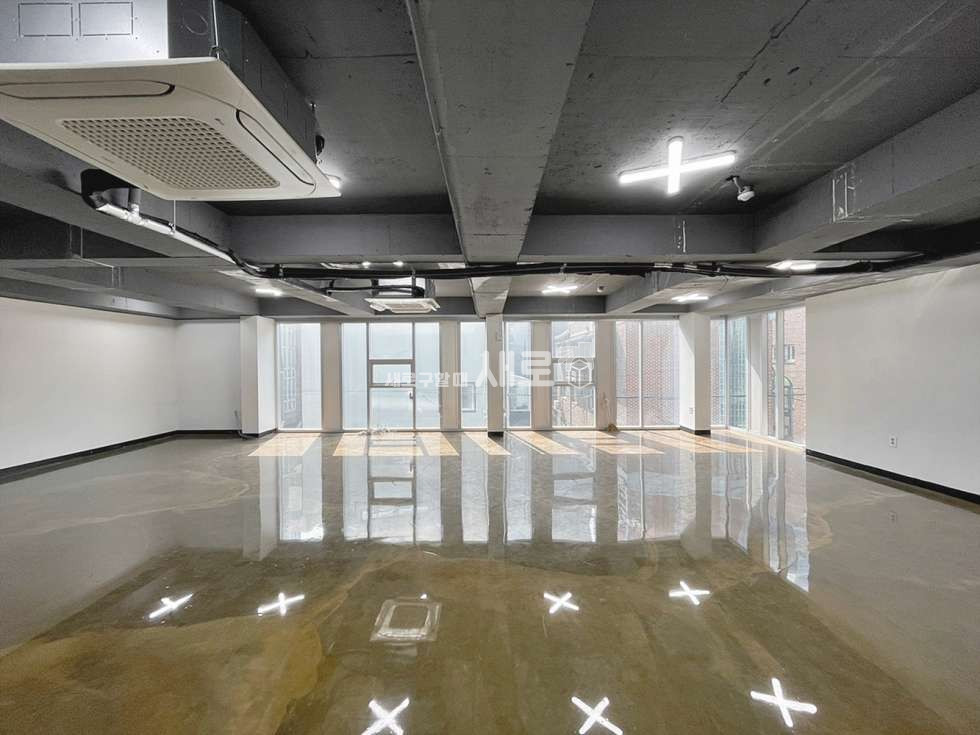 서울 강남구 삼성동 강남구청역 도보 5분거리, 노출천장의 깔끔한 사무실 월세 매물번호 15569 사진 5