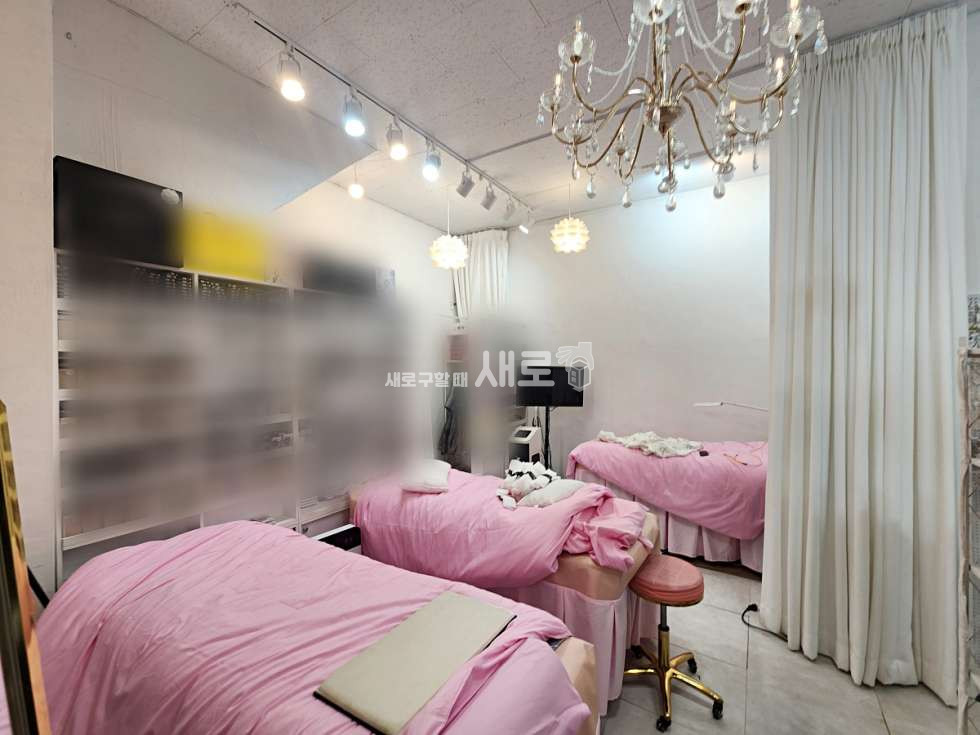 서울 강남구 역삼동 실사진O | 가격파괴! 층고 3.2M 넓은 지층 매물| 인테리어 有 월세 매물번호 15602 사진 2