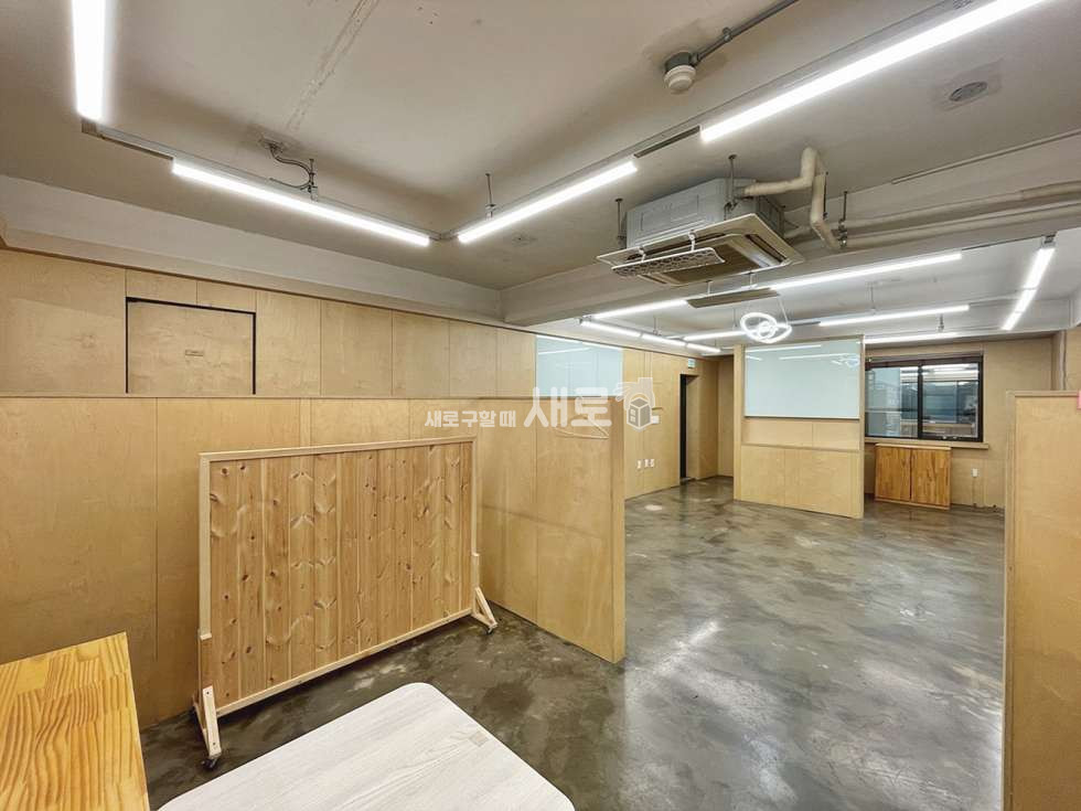 서울 강남구 논현동 을지병원사거리 인접, 우드톤의 따뜻한 분위기 사무실 월세 매물번호 15575 사진 3