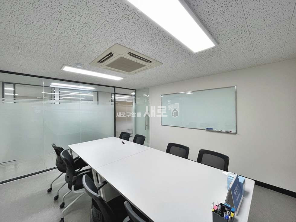 서울 강남구 삼성동 선릉역 도보3분, 홀+유리룸4, 화이트톤의 깔끔하고 활용도 좋은 사무실 월세 매물번호 15701 사진 10