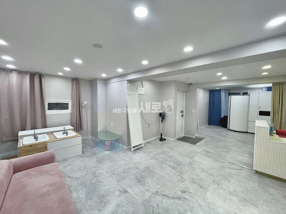 서울 강남구 역삼동 선릉역 도보6분, 홀+룸+베란다, 인테리어 완비된 가성비 사무실 월세 매물번호 15979 사진 1