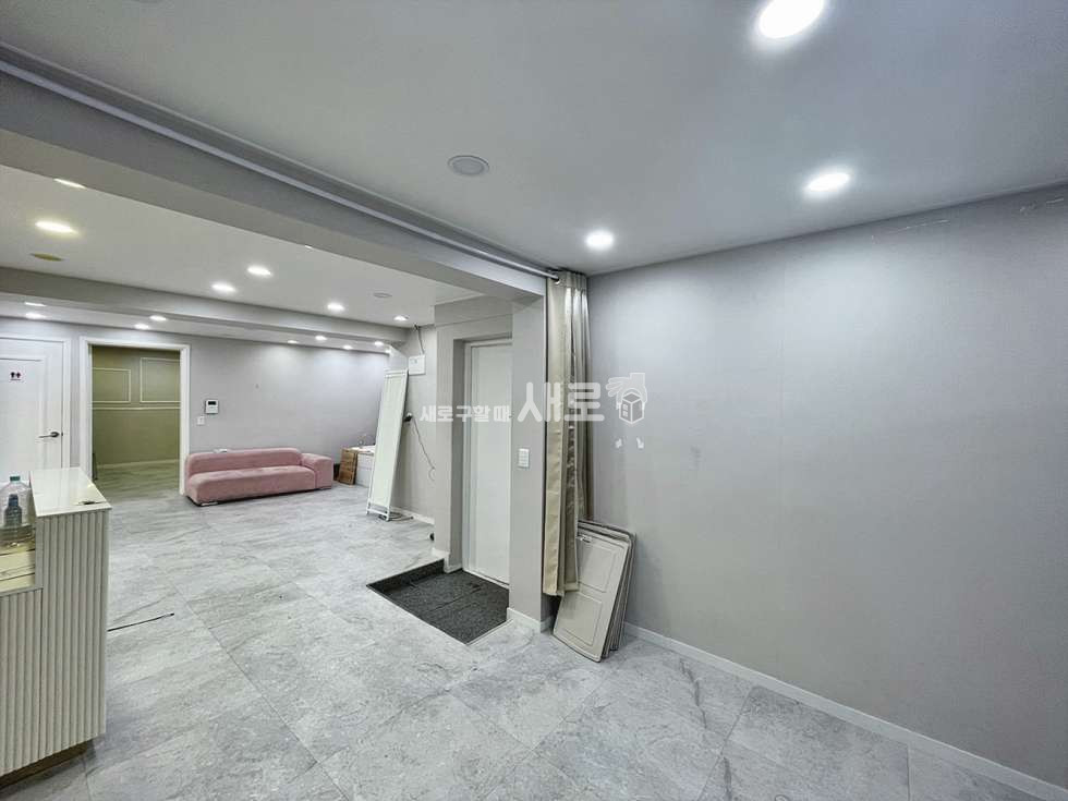 서울 강남구 역삼동 선릉역 도보6분, 홀+룸+베란다, 인테리어 완비된 가성비 사무실 월세 매물번호 15979 사진 4