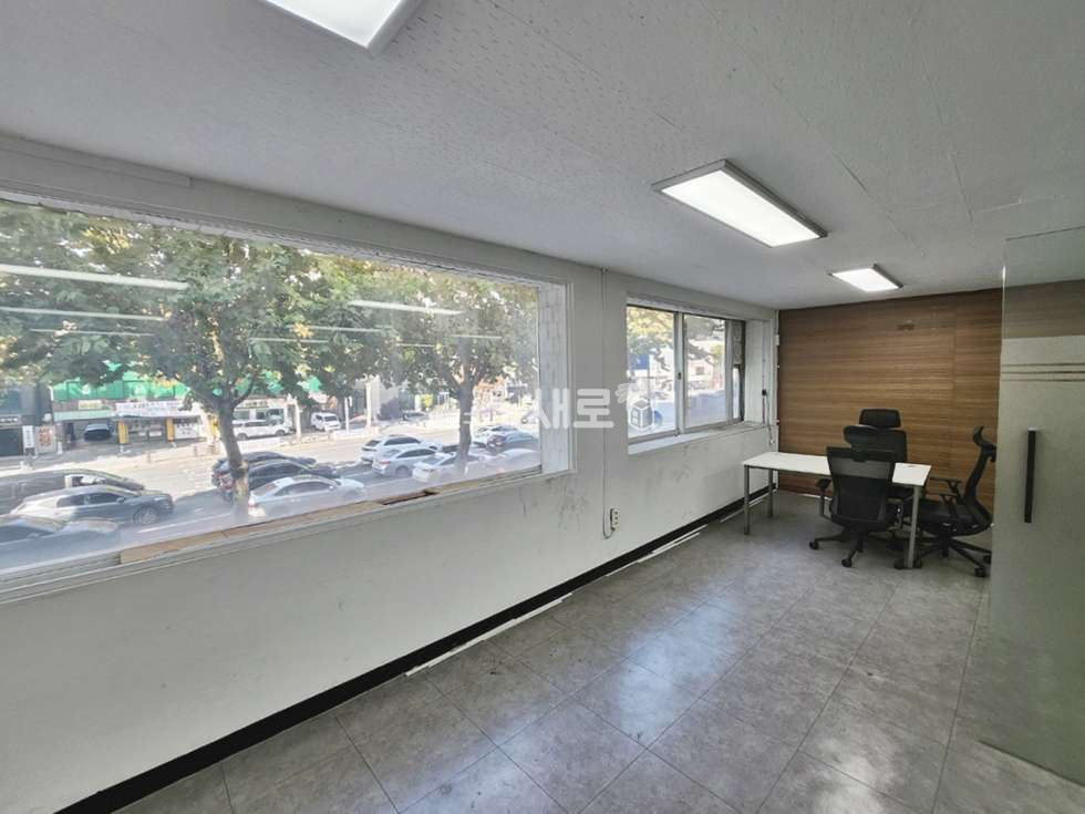 서울 강남구 도곡동 도곡1동주민센터 사거리 대로변, 가성비 좋은 깔끔한 사무실 월세 매물번호 16068 사진 3