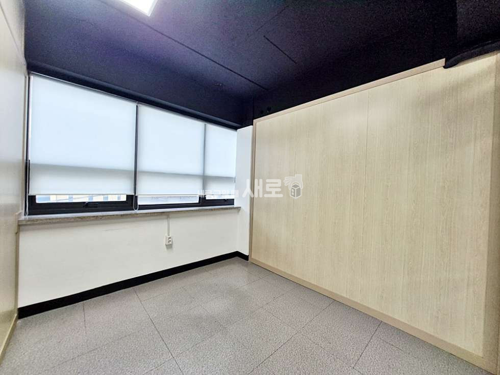 서울 강남구 논현동 역세권 | 글라스룸 | 엘베 有 | 실사진O | 인테리어 完 월세 매물번호 16178 사진 6