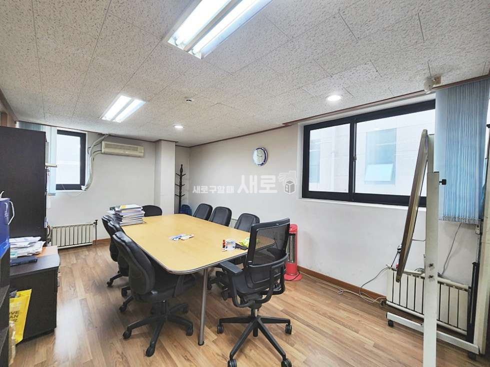 서울 서초구 서초동 교대역 도보 5분 룸3 내부인테리어 좋은 사무실 월세 매물번호 10957 사진 6