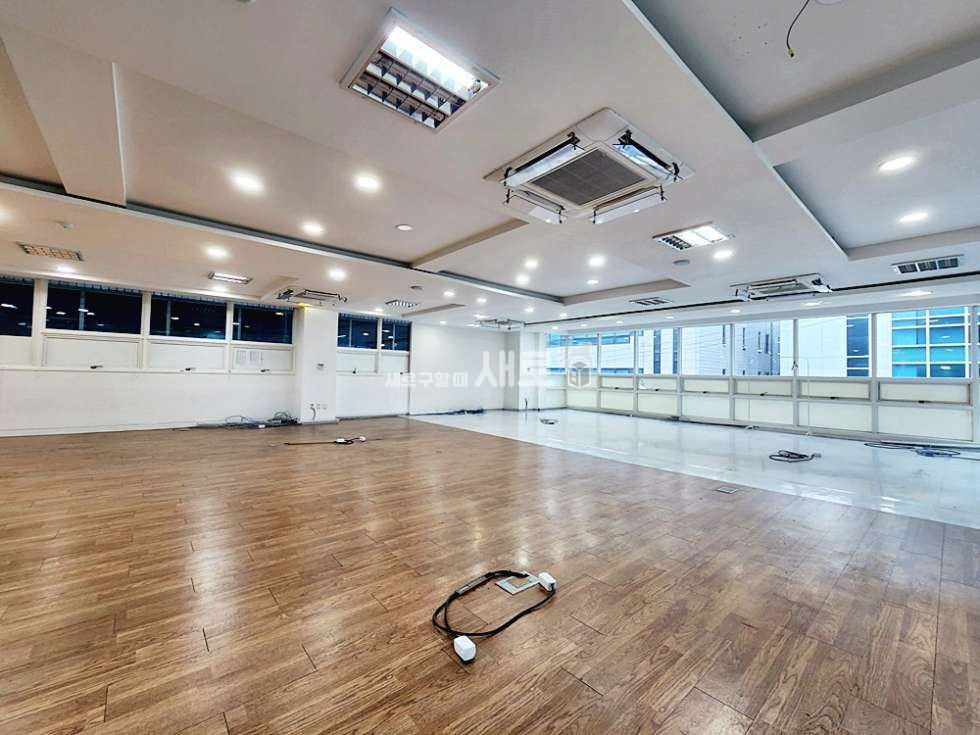 서울 강남구 삼성동 포스코 사거리 인근 탕비공간 채광좋은 사무실 월세 매물번호 11050 사진 1