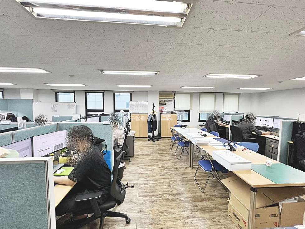 서울 서초구 서초동 A급 역세권 인테리어 깔끔한 내부홀 일자구조 남부터미널역 2분 38P 월세 매물번호 11074 사진 5