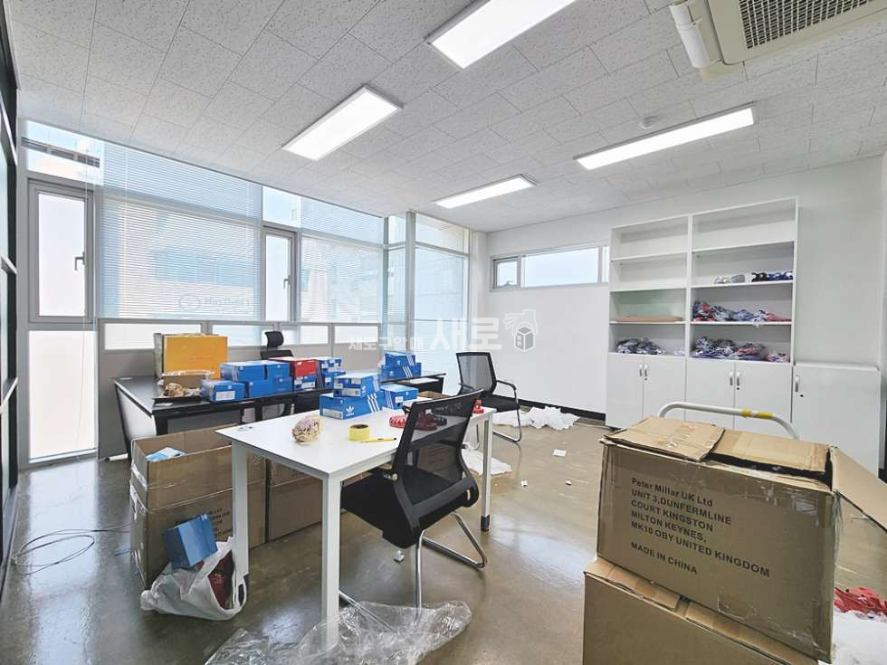 서울 강남구 역삼동 구역삼세무서사거리 인근 전면 통창 에폭시 바닥 사무실 월세 매물번호 11166 사진 3