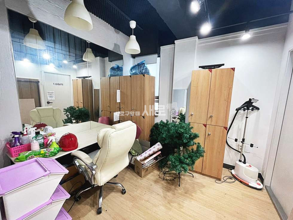 서울 강남구 논현동 무려 신사역 도보 1분 단독룸 많은 강력추천 사무실 월세 매물번호 11028 사진 7