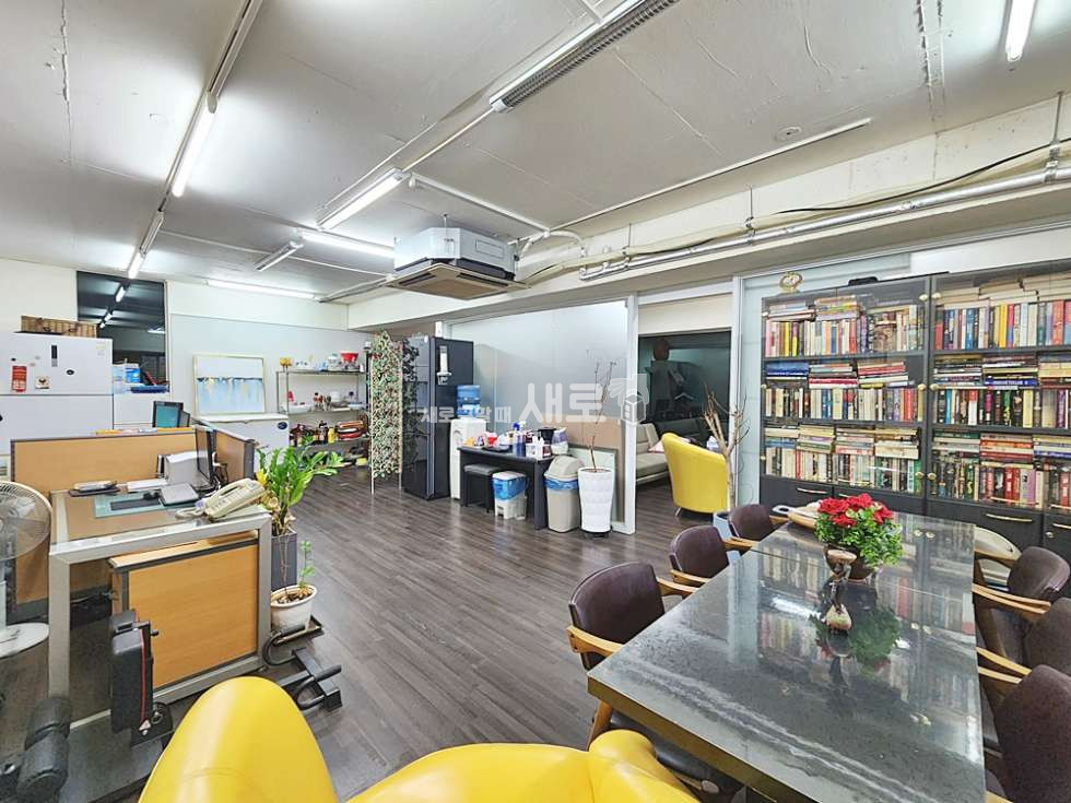 서울 강남구 논현동 선정릉역 도보 7분 노출천장 깔끔한 인테리어 사무실 월세 매물번호 11275 사진 4