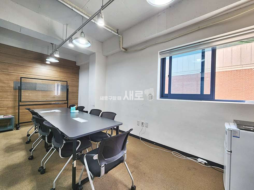 서울 강남구 논현동 학동,언주역 더블 역세권 노출천장 채광좋은 사무실 월세 매물번호 11285 사진 5