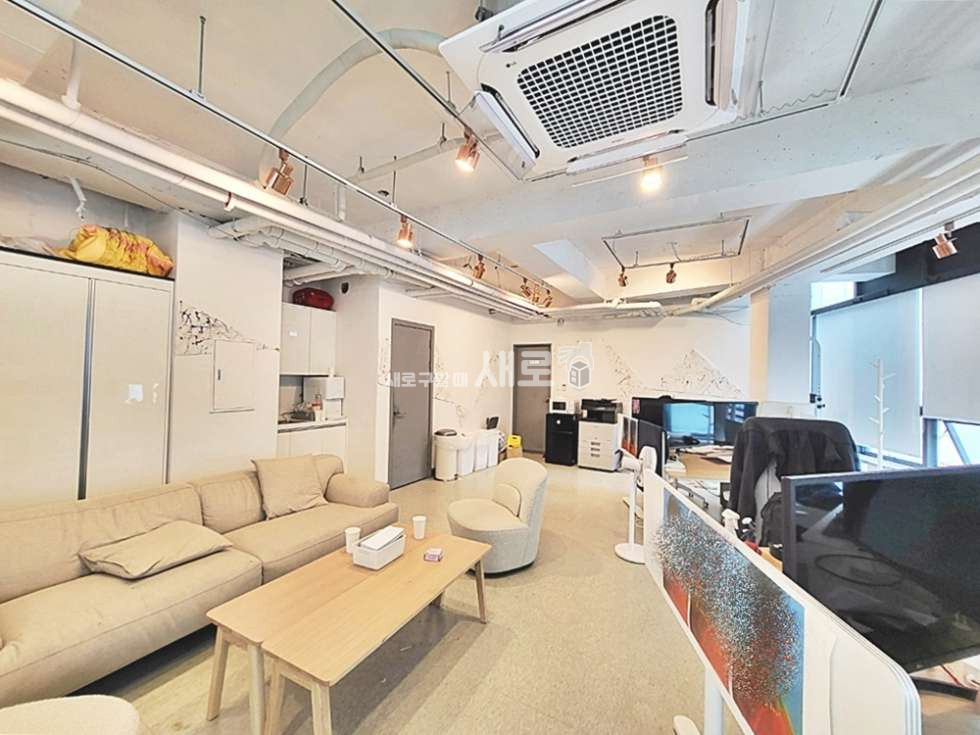 서울 강남구 신사동 가로수길 인테리어 최강 보시면 계약 사무실 추천 월세 매물번호 11267 사진 4
