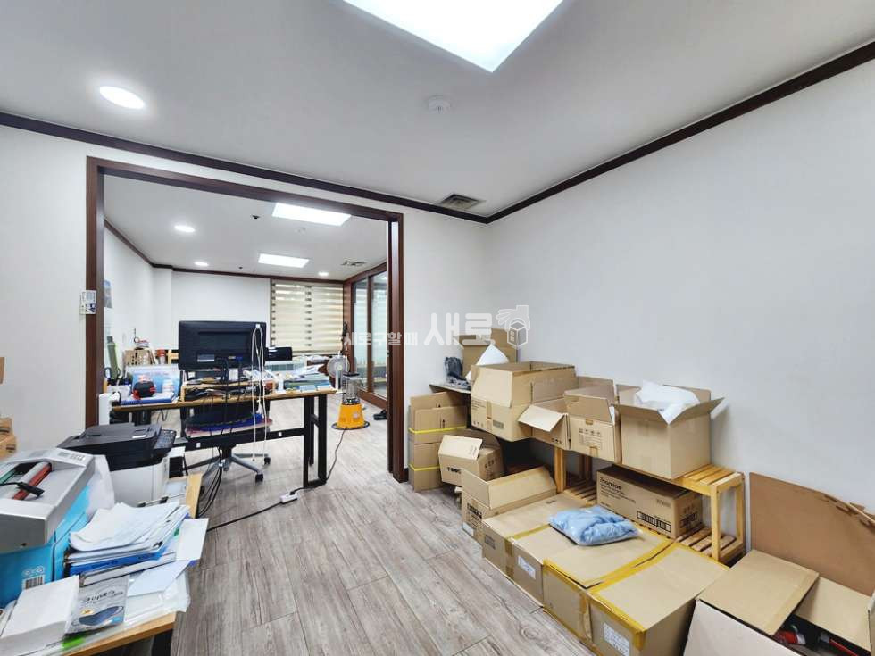서울 강남구 논현동 신논현역 도보 5분 깔끔한 사무실 월세 매물번호 11374 사진 8