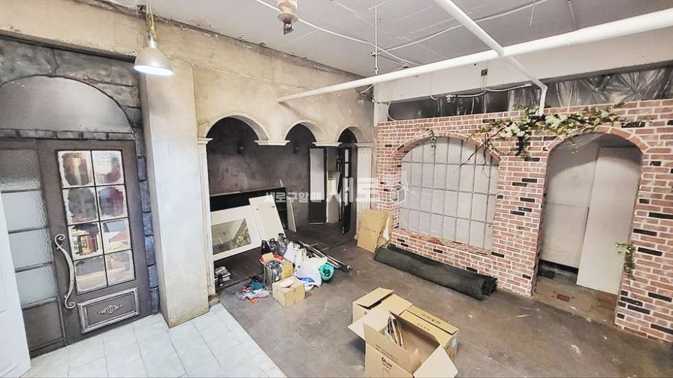 서울 강남구 논현동 학동역 도보 5분거리, 전층 사용하는 매우 넓은 스튜디오 매물 월세 매물번호 11522 사진 2