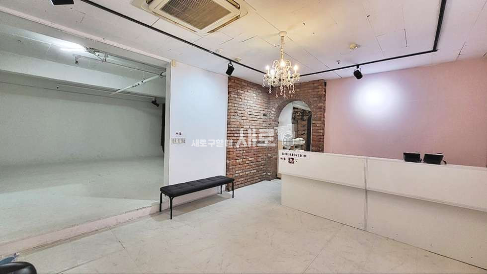 서울 강남구 논현동 학동역 도보 5분거리, 전층 사용하는 매우 넓은 스튜디오 매물 월세 매물번호 11522 사진 4