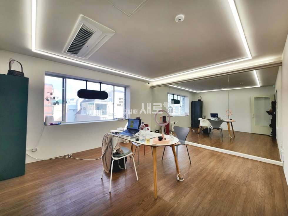 서울 강남구 신사동 가로수길 인근 A급 인테리어 상가 사무실 월세 매물번호 11705 사진 3