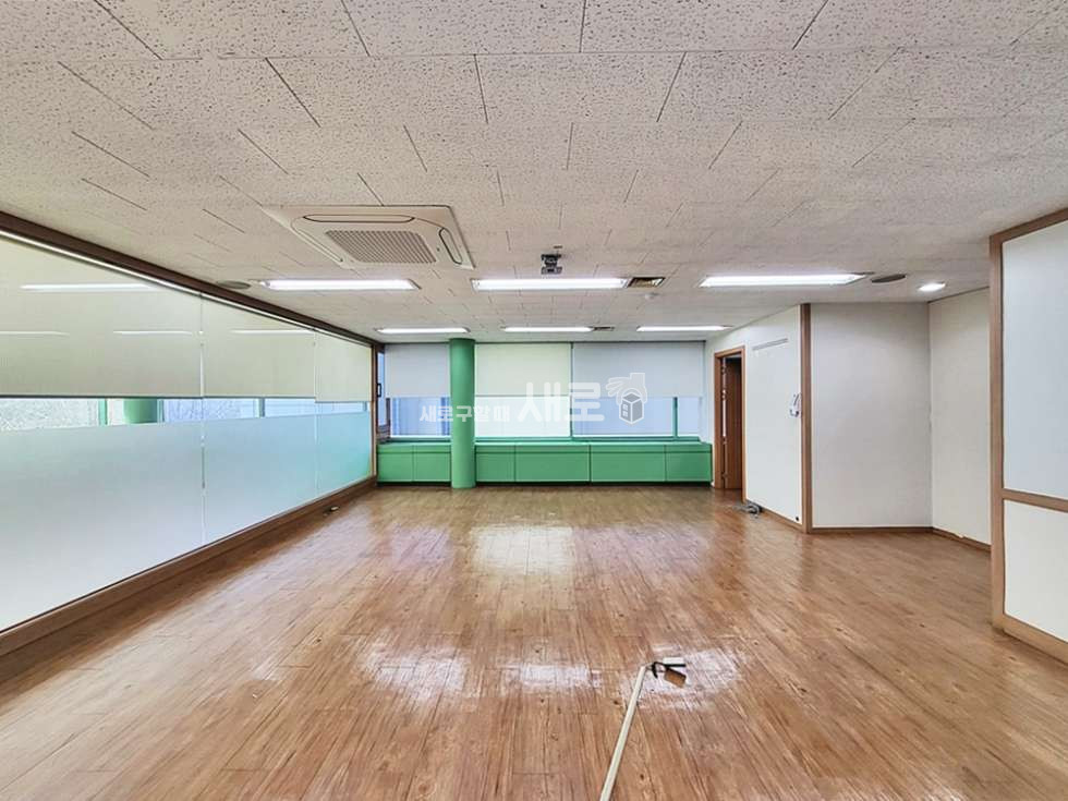 서울 강남구 삼성동 봉은사역 도보 3분 대로변 관리 잘 된 채광 좋은 사무실 월세 매물번호 12140 사진 3