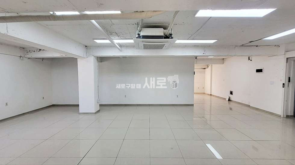 서울 강남구 신사동 신사역 도보 8분 내외 역세권 신사역 가로수길 대로변에 위치한 사무실 월세 매물번호 12306 사진 4