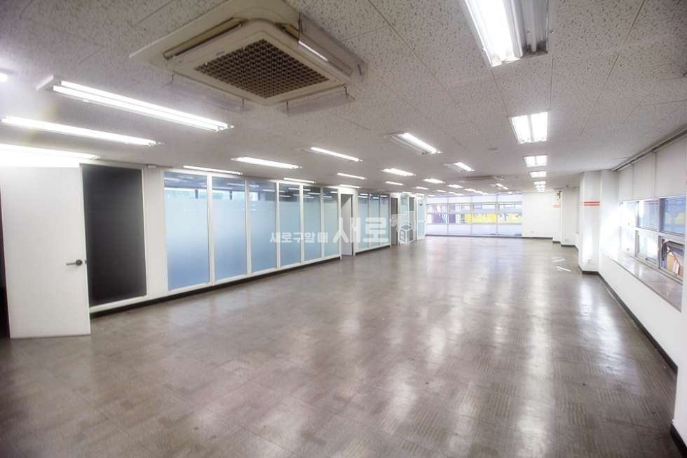 서울 강남구 역삼동 도원빌딩동 강남역 도보 10분 넓고 깔끔한 다용도 사무실 월세 매물번호 12387 사진 1