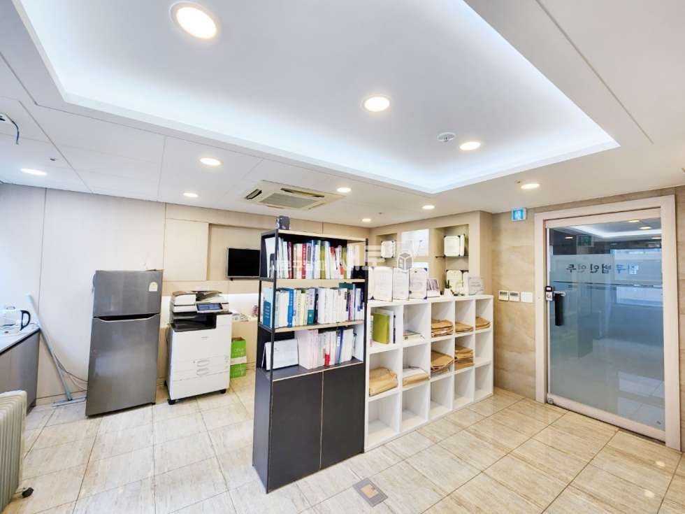 서울 강남구 삼성동 삼성역 도보 9분 조용하고 깔끔한 인테리어 소형 사무실 월세 매물번호 12439 사진 1