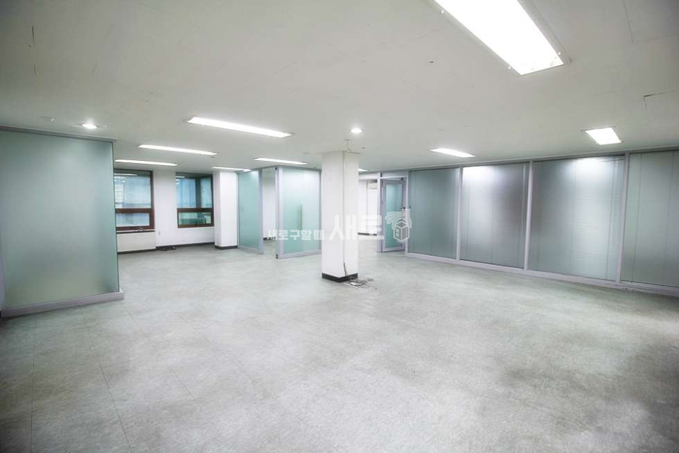 서울 강남구 개포동 국악고교앞사거리 근처 R3/탕비실/발코니/컨디션좋은 다용도 사무실 월세 매물번호 12641 사진 1
