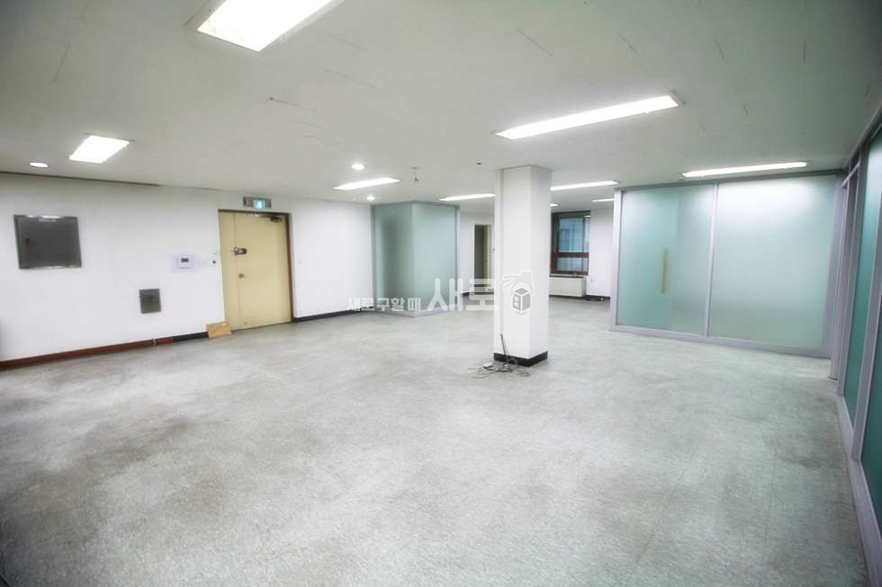 서울 강남구 개포동 국악고교앞사거리 근처 R3/탕비실/발코니/컨디션좋은 다용도 사무실 월세 매물번호 12641 사진 3
