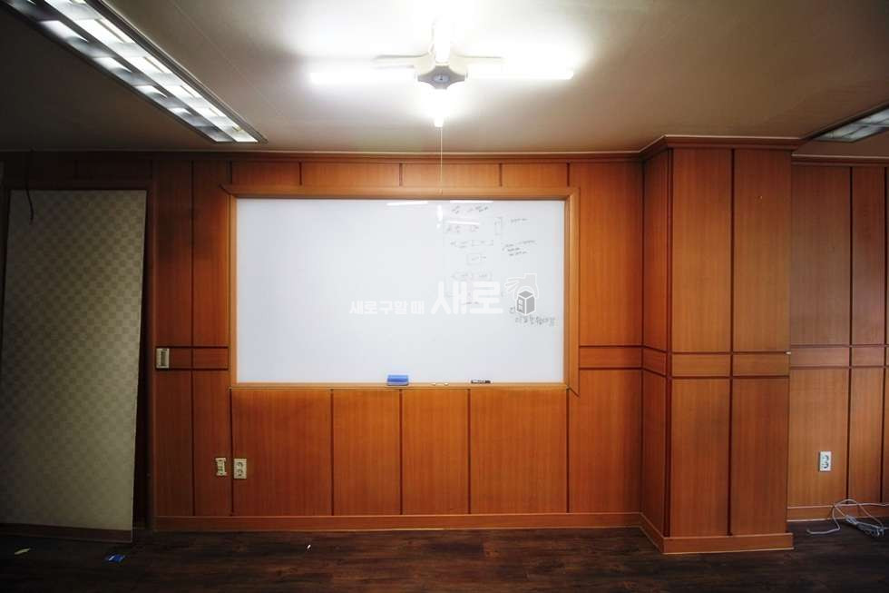 서울 서초구 서초동 강남역 신분당선 도보 5분 거리 초 역세권 가성비 사무실 월세 매물번호 11973 사진 5