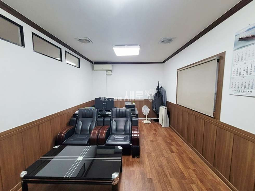 서울 강남구 논현동 논현역 인근 6차선 대로변에 위치한 사무실 월세 매물번호 12780 사진 6