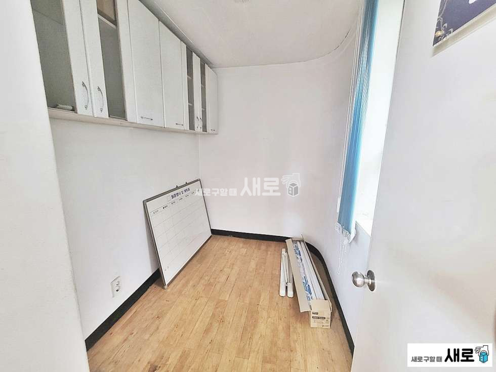 서울 서초구 서초동 실사진 O 교대역 인근 방3개 있는 깔끔한 사무실 월세 매물번호 12869 사진 7
