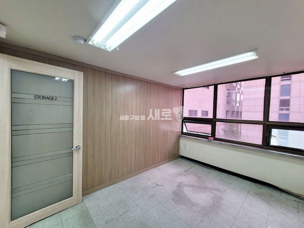서울 강남구 논현동 신사역 1번출구 위치한 깔끔하고 방 많은 사무실 월세 매물번호 12786 사진 6