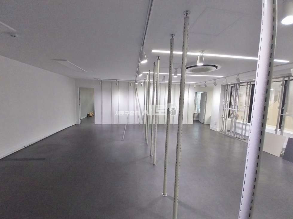 서울 강남구 논현동 학동역 인근 홀1룸2 탕비실1 구조 컨디션좋은매물 월세 매물번호 12960 사진 5