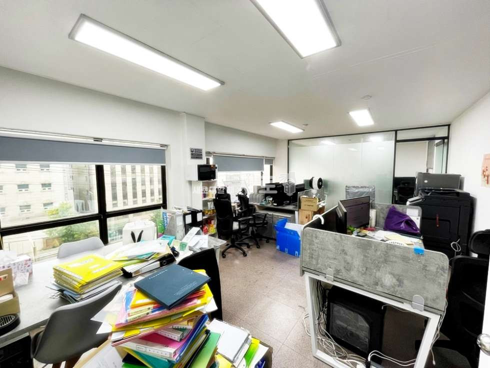 서울 강남구 논현동 학동역 도보 5분, 학동역 사거리, 룸1, 소형 사무실, 주차가능 월세 매물번호 12958 사진 1