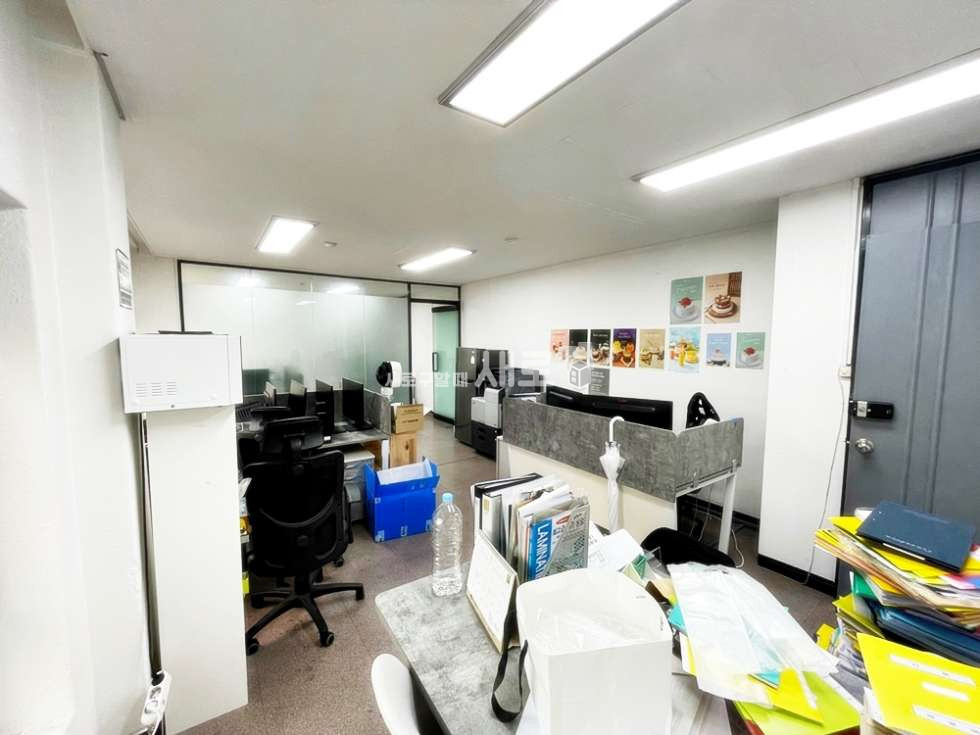 서울 강남구 논현동 학동역 도보 5분, 학동역 사거리, 룸1, 소형 사무실, 주차가능 월세 매물번호 12958 사진 2