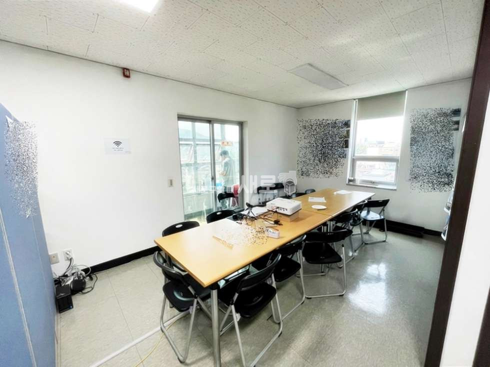 서울 강남구 도곡동 매봉역 도보6분,인테리어上,깔끔한 중형사무실,7F,엘베O,주차O 월세 매물번호 13237 사진 5