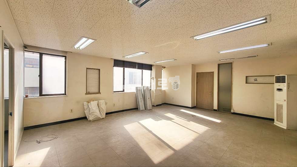 서울 강남구 신사동 신사역 대로변 주차 쾌적하고 넓은 매물 월세 매물번호 11472 사진 6