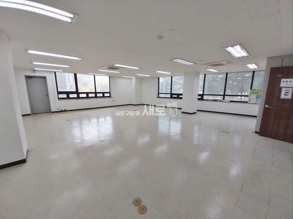 서울 서초구 서초동 서울중앙지방법원인근 넓직한 통사무실매물 월세 매물번호 13286 사진 6