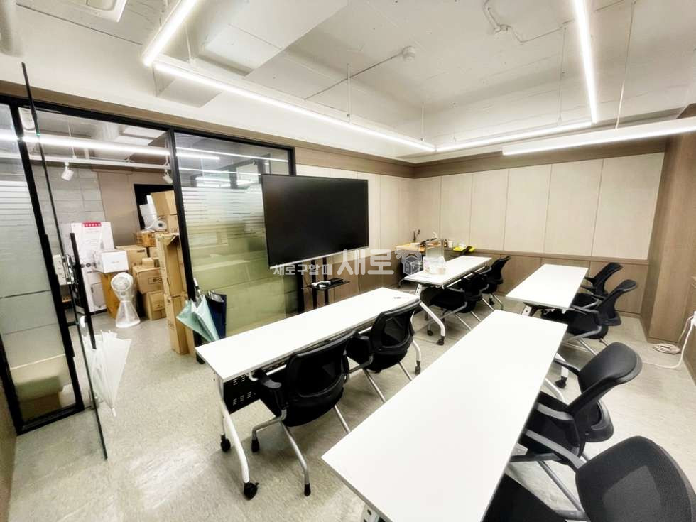 서울 강남구 논현동 논현초등학교 인근,실내 컨디션上,착한 가격,3룸,중형사무실,3F,엘베O,주차O 월세 매물번호 13317 사진 5