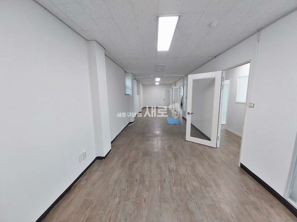 서울 강남구 역삼동 뱅뱅사거리 인근 내외관깔금하고 평수대비월세저렴한 룸5 사무실매물 월세 매물번호 13403 사진 2