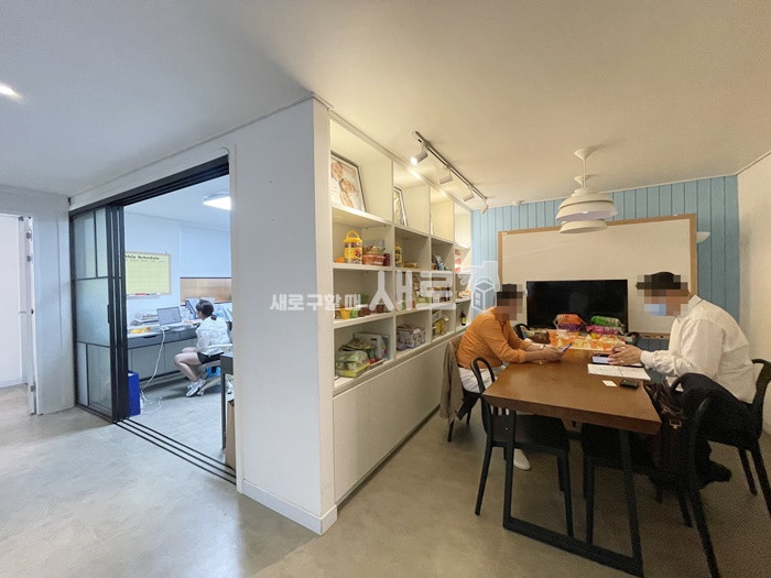 서울 강남구 논현동 인테리어 사무실,실내컨디션上,학동역 도보 3분,중소형사무실 추천,주차O 월세 매물번호 13556 사진 5