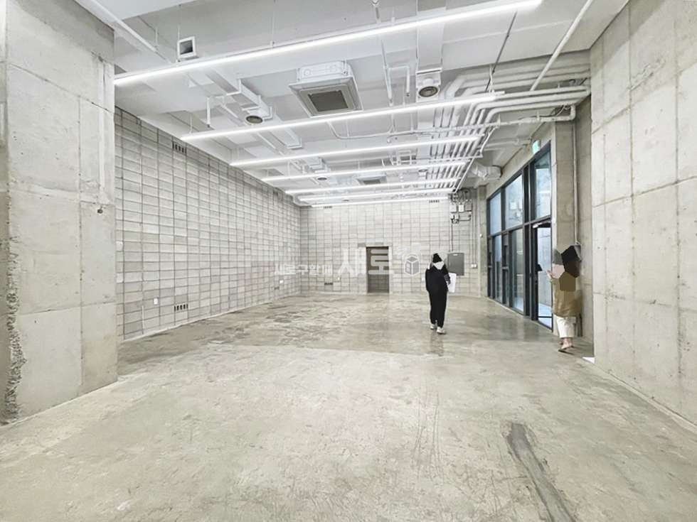 서울 강남구 논현동 스튜디오 강력추천 45p 층고 4.5m 학동 언주 월세 매물번호 10289 사진 2