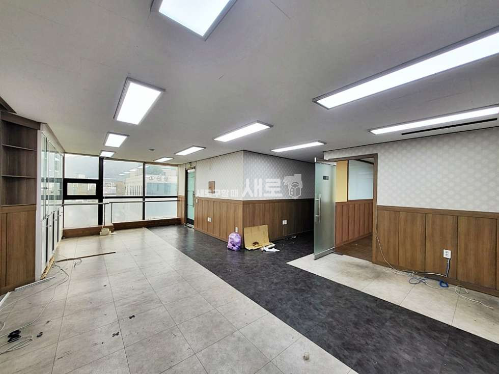 서울 서초구 양재동 I 대로변 I 주차가능 I 즉시입주 I 가성비 I 월세 매물번호 13716 사진 3