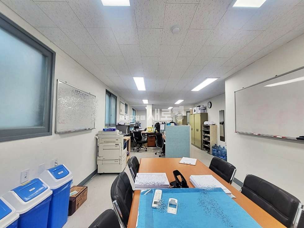 서울 강남구 청담동 I 접근성 뛰어난 위치 사무실 I 내부 깔끔 인테리어 I 화이트톤 I 월세 매물번호 13745 사진 2