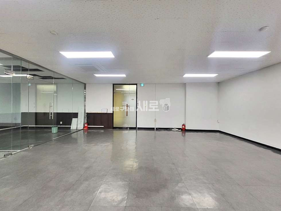 서울 강남구 논현동 I 선정릉 역세권 I 글라스 2룸 I 매우 저렴한 임대료 I 즉시입주가능 I 월세 매물번호 13754 사진 6